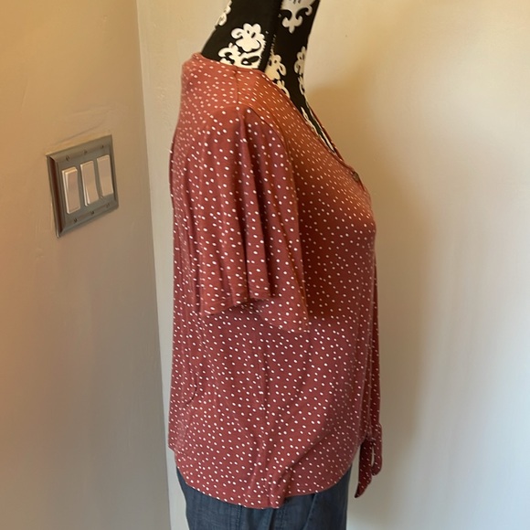 Knot front flutter sleeve blouse - Picture 2 of 9